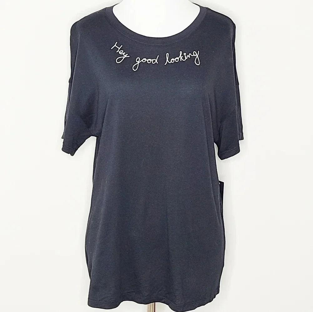 NWT Carbon Copy Black Hey Good Looking Graphic Embroidered Tee M
